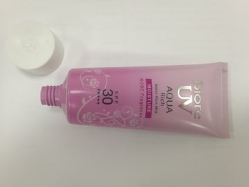 Κενός τοποθετημένος σε στρώματα ABL σωλήνας Suncream